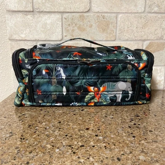 Lug Trolley Cosmetic Case - Picture 3 of 12